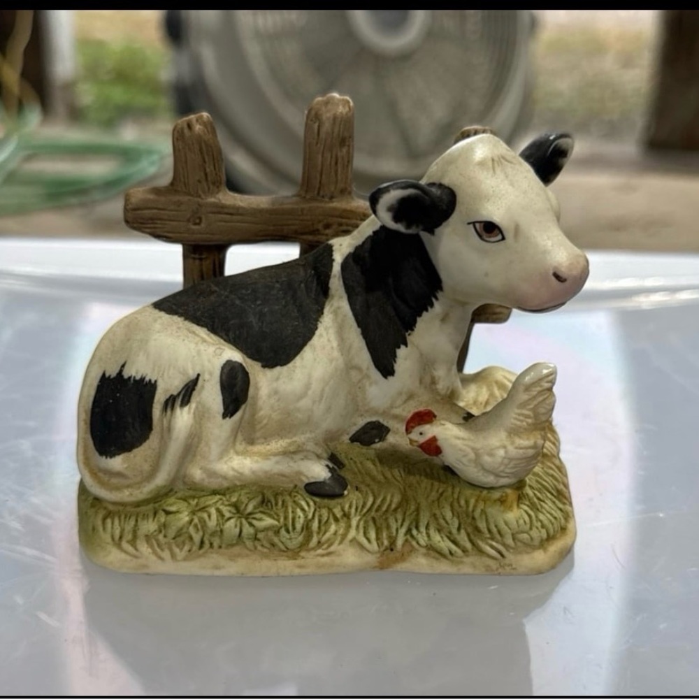Vintage Porcelain Homco Collectible Cow Sculpture No. 1469